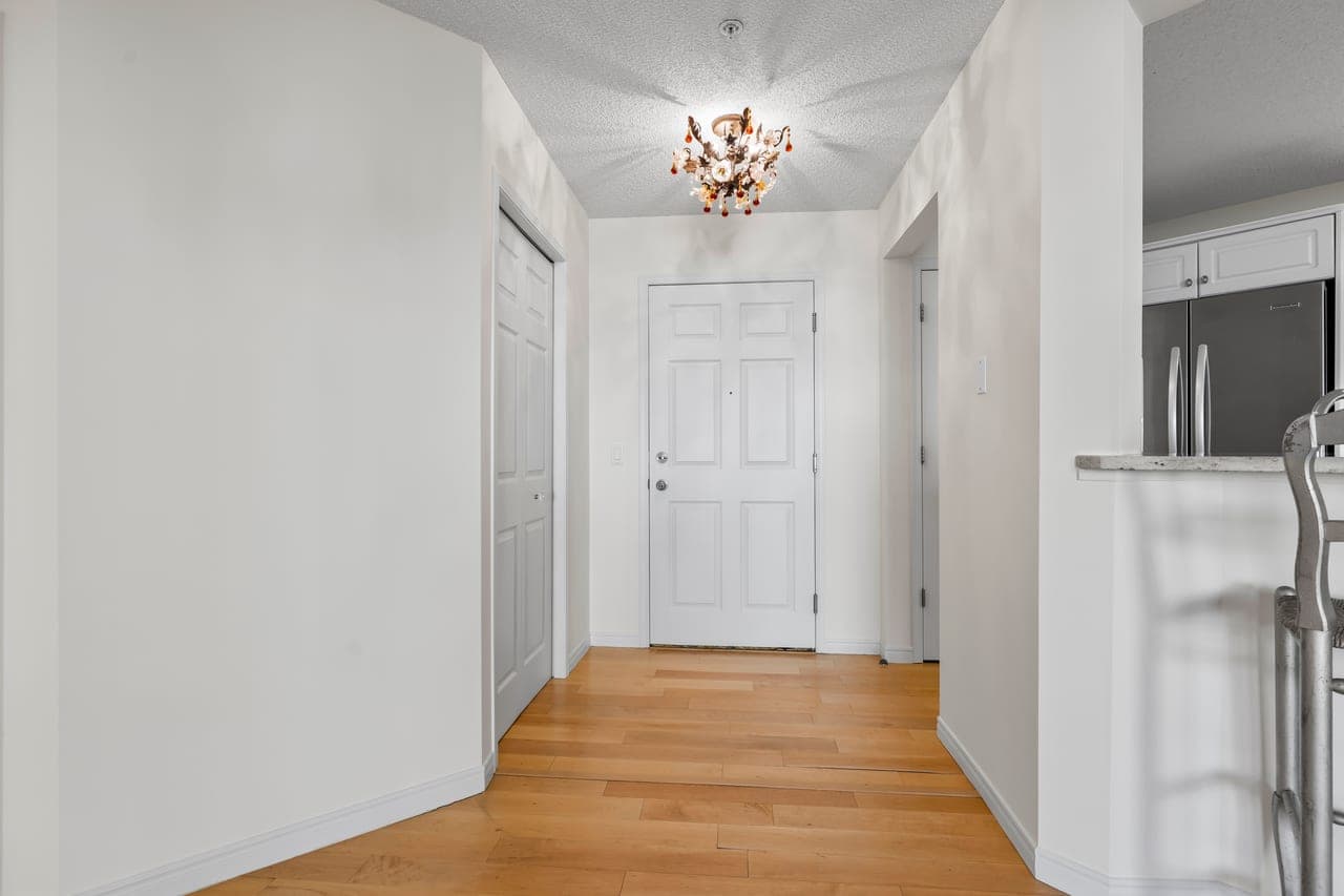 206 - 2144 Paliswood Road Southwest