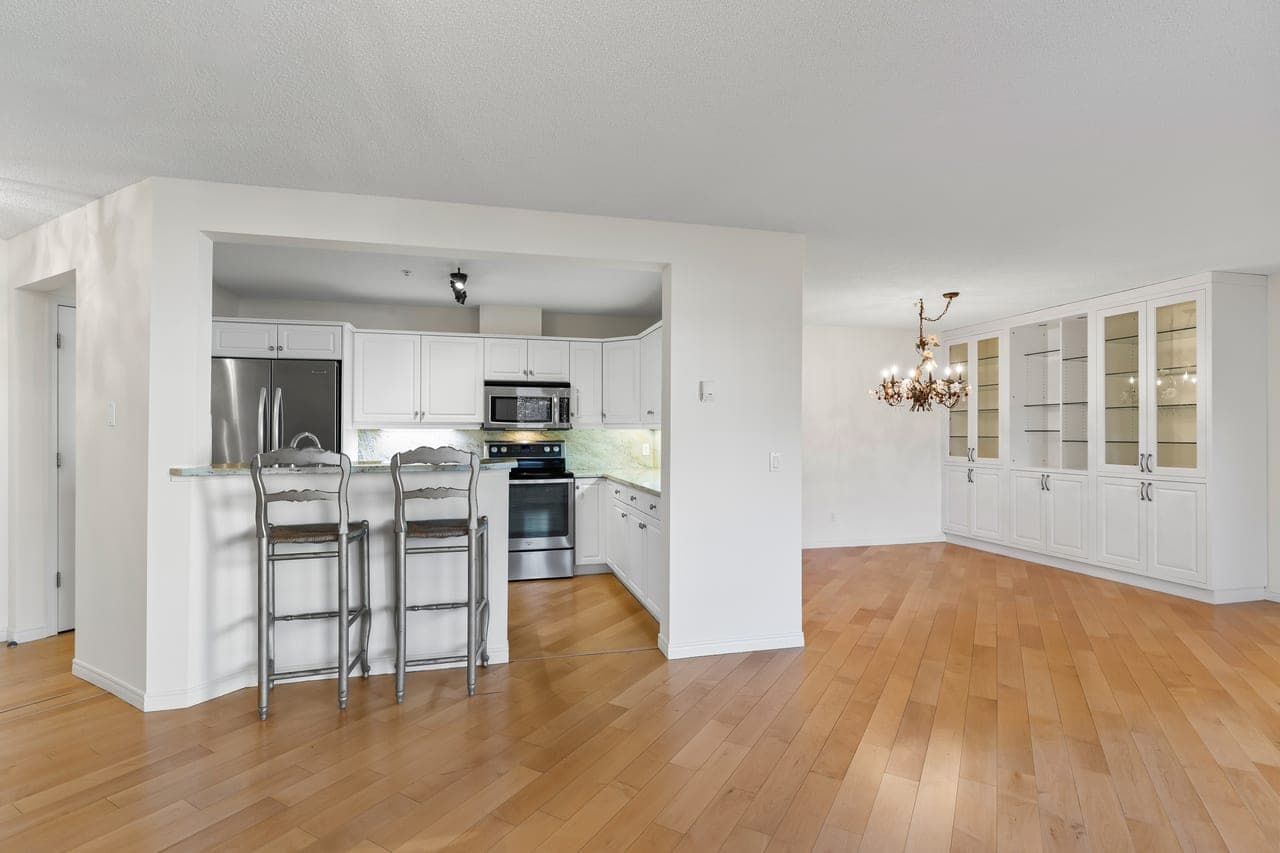 206 - 2144 Paliswood Road Southwest