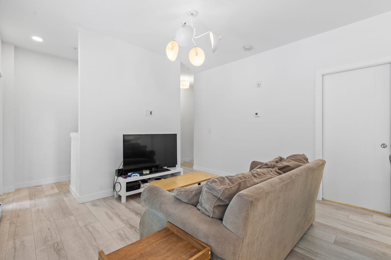 3125 39 Street Northwest