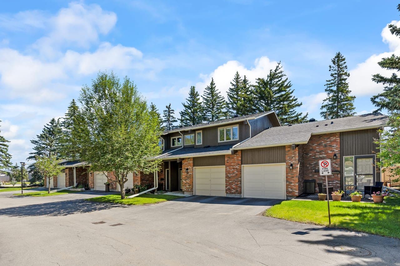 12-10001 Brookpark Blvd SW