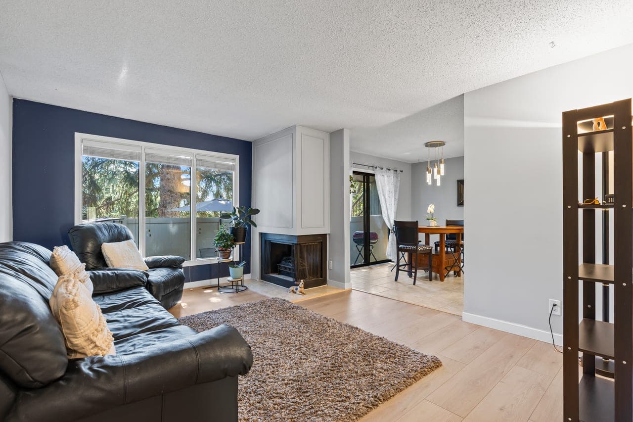 12-10001 Brookpark Blvd SW