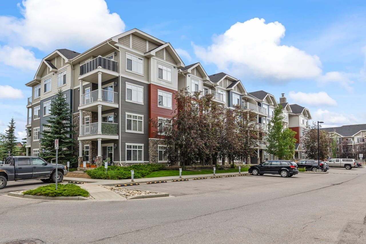 3308-155 Skyview Rnch Wy NE