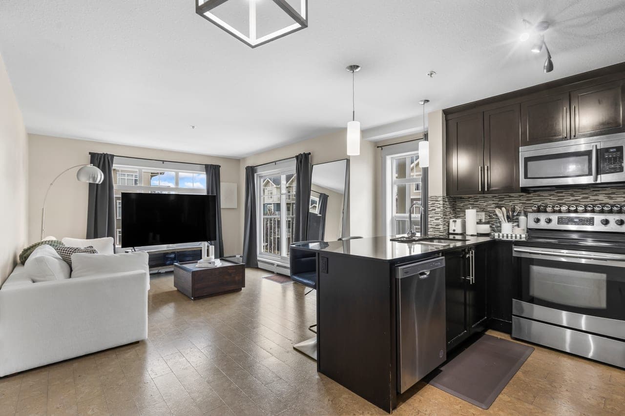 3308-155 Skyview Rnch Wy NE