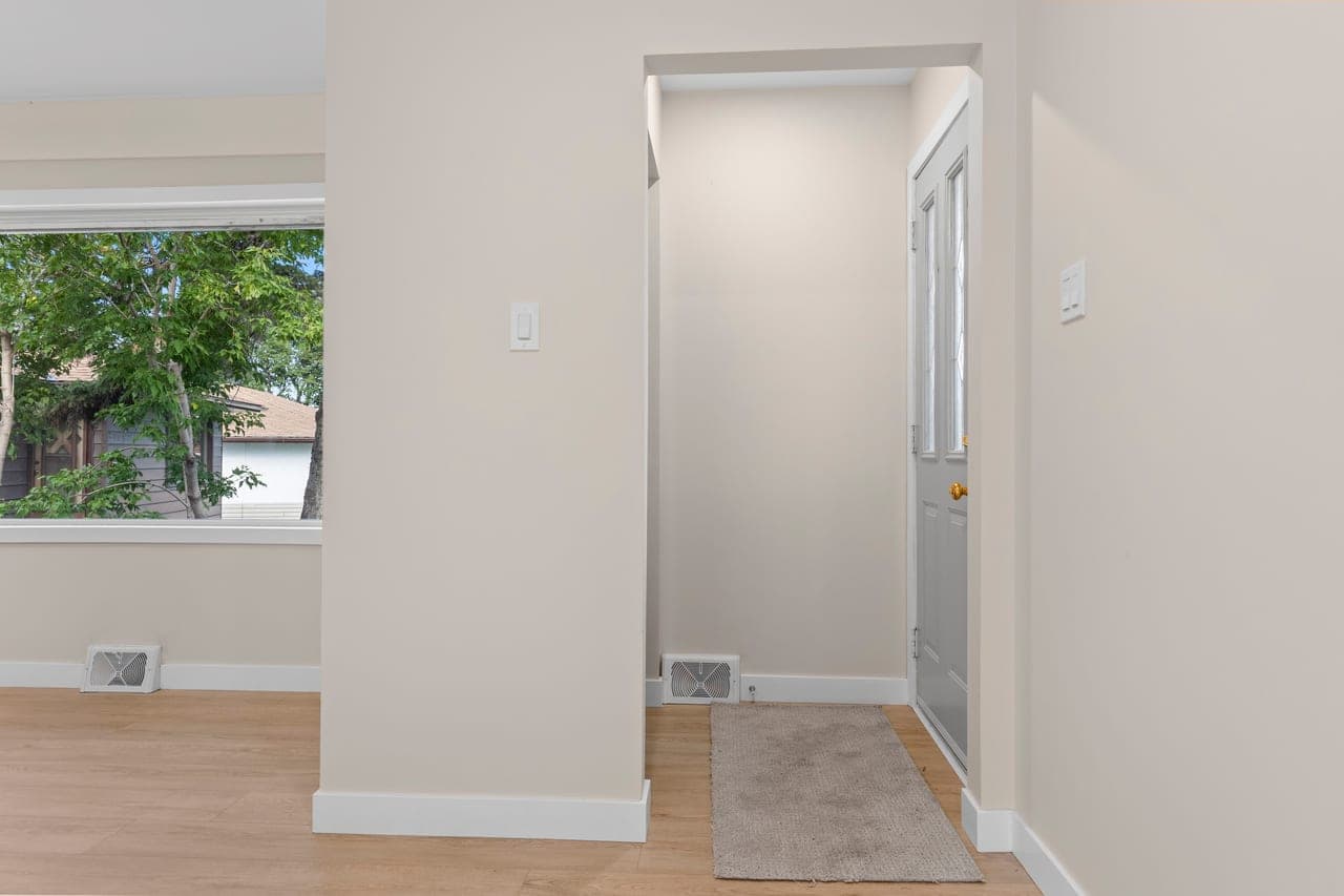 2007 Cottonwood Crescent Southeast