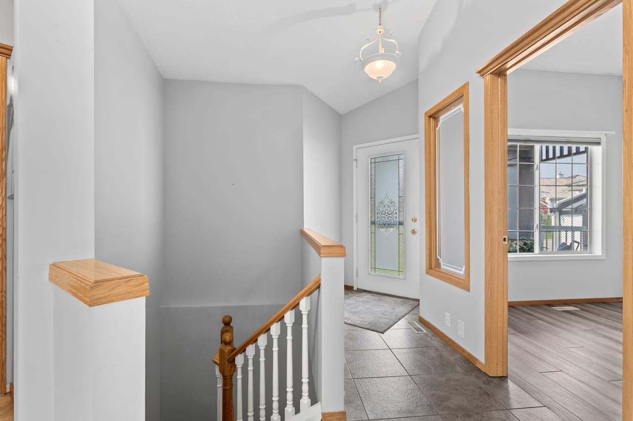 26 Chaparral Close Southeast