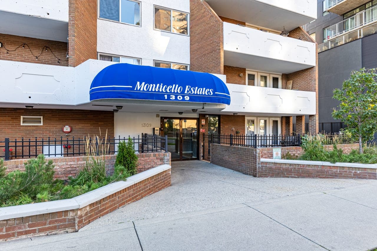 303-1309 14 Ave SW